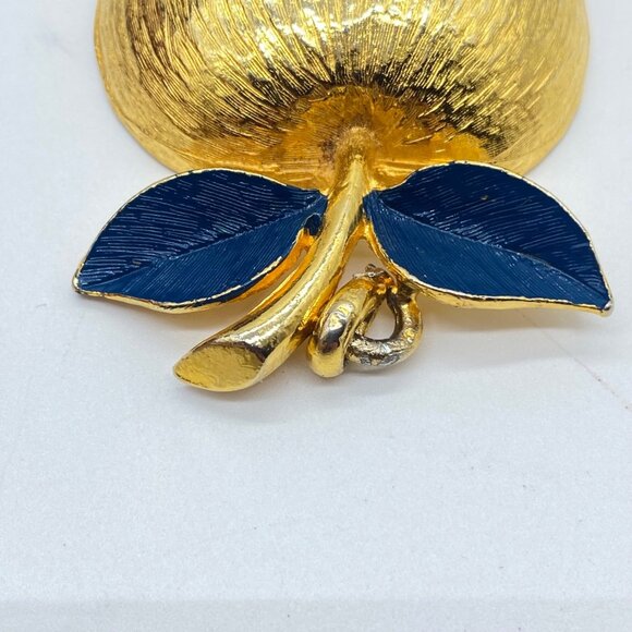 Vtg Pauline Rader Signed Gold-Tone Apple Pendant Blue Enamel Leaves Statement - Picture 6 of 10